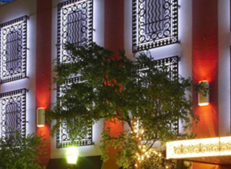 Parking near Ruth's Chris Steak House Fort Worth, TX.