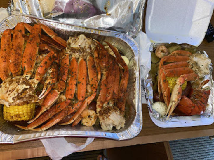 Find Parking Near Krab Kingz Seafood Austin in Austin, TX
