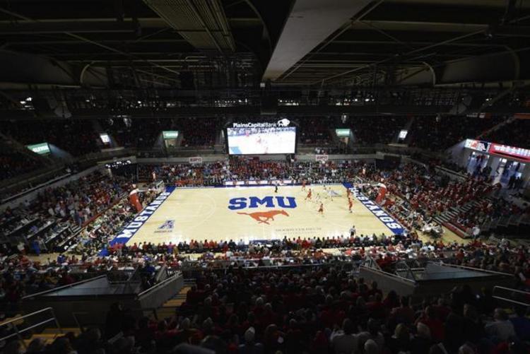 Parking near Moody Coliseum Dallas, TX.