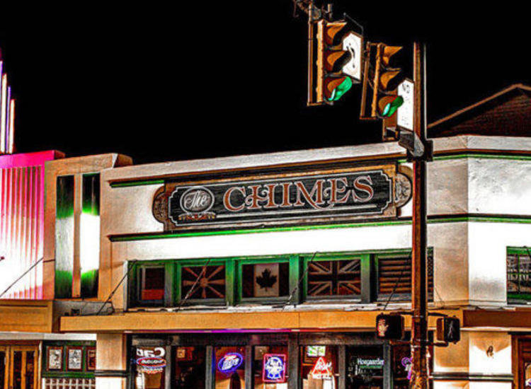 Find Parking Near The Chimes in Baton Rouge, LA